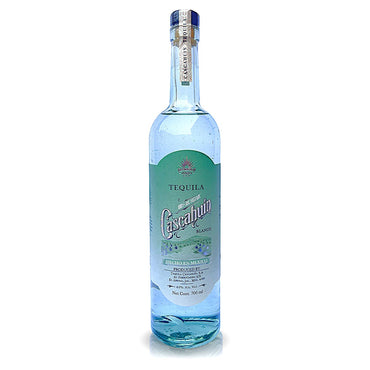 700ml bottle of Cascahuin Blanco tequila, containing clear and see through tequila blanco.