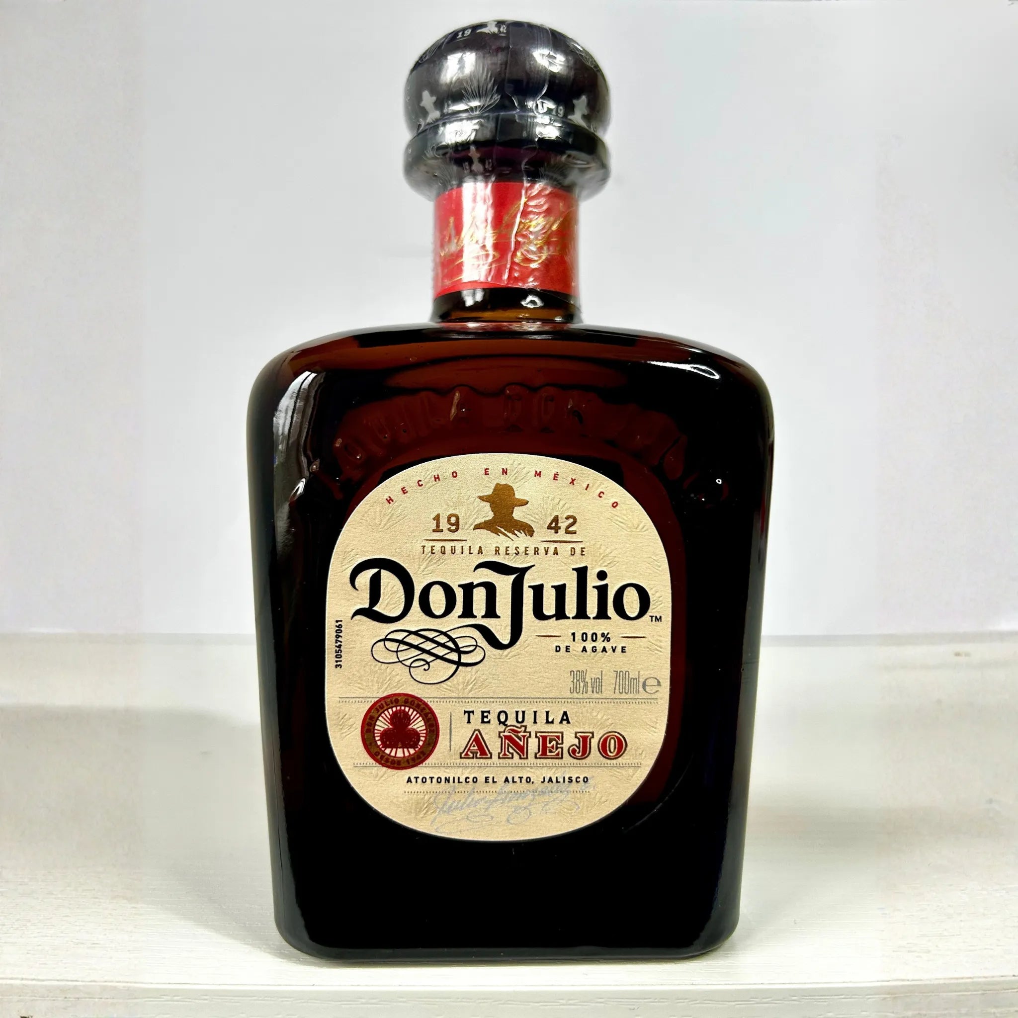 Don Julio Añejo tequila bottle
